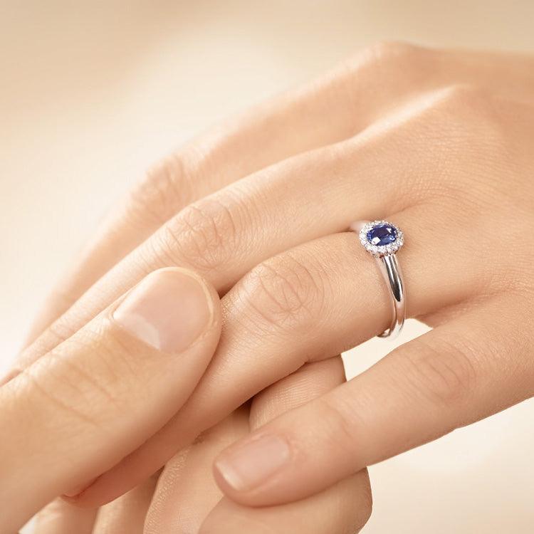 Verlobungsring WINDSOR Platin mit Saphir & Diamanten 0.12ct - Trauringmacher München