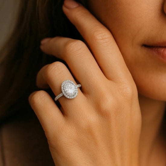 Verlobungsring Platin 950 mit Diamanten I DOLCE OVAL PAVE