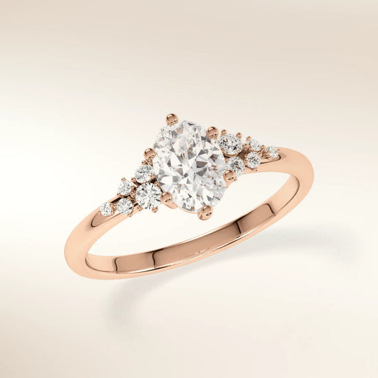 Verlobungsring MIRA OVAL Roségold 585 mit ovalem Diamant & Seitendiamanten – Trauringmacher München & Freising