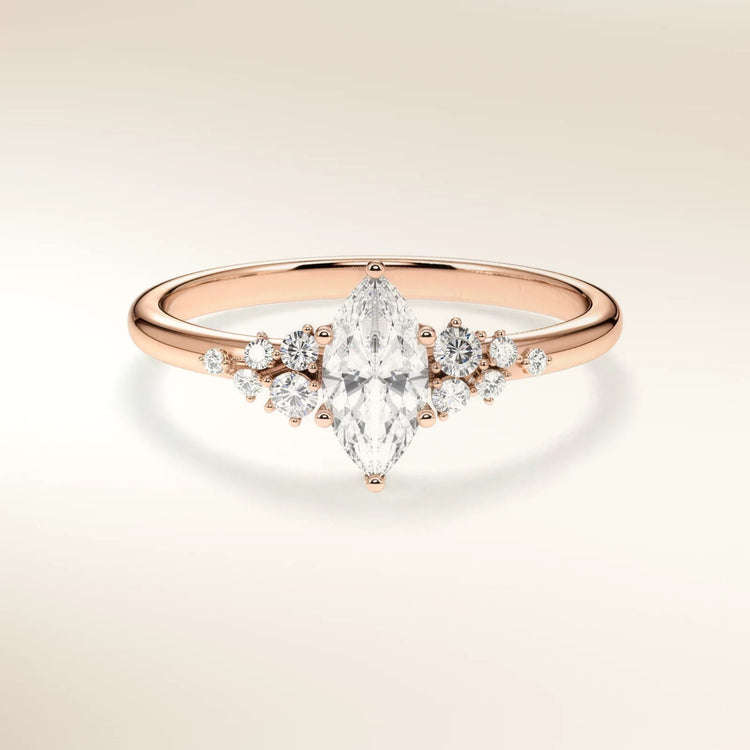 Verlobungsring MIRA MARQUISE Roségold 585, Marquise-Diamant mit Seitendiamanten – Trauringmacher München & Freising