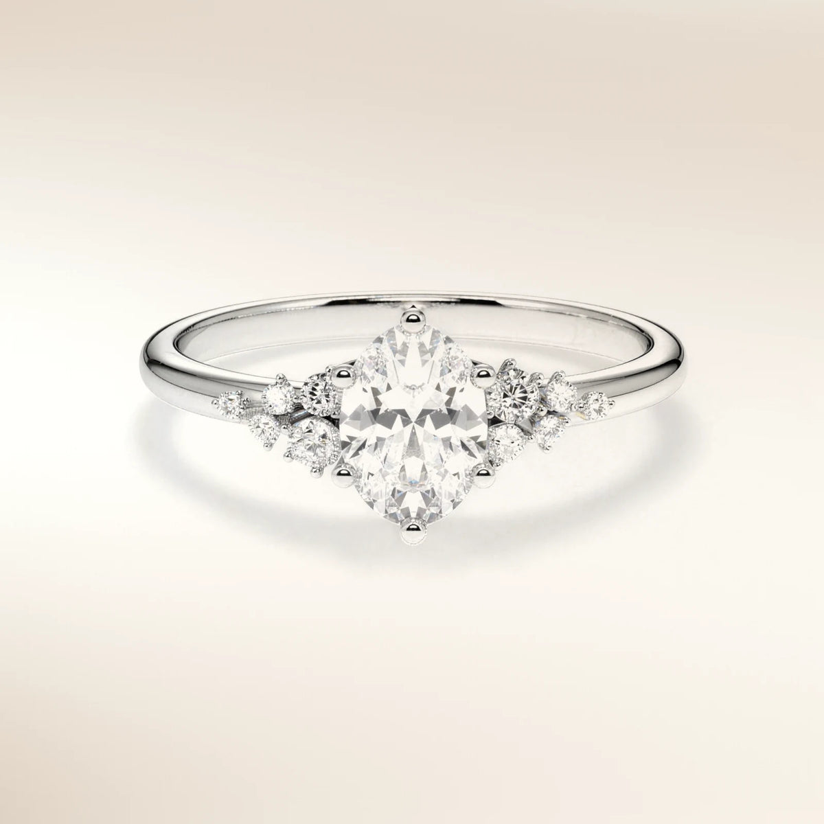 Verlobungsring MIRA OVAL Weißgold 585, ovaler Diamant mit Seitendiamanten – Trauringmacher München & Freising