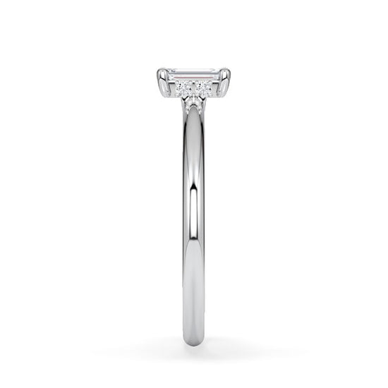 Verlobungsring Platin 950 mit Diamant I AMORE EMERALD