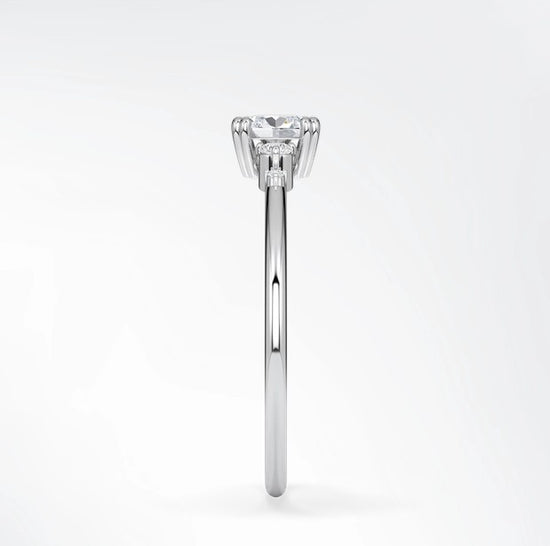 Verlobungsring Platin 950 mit Diamanten I BELLA CUSHION